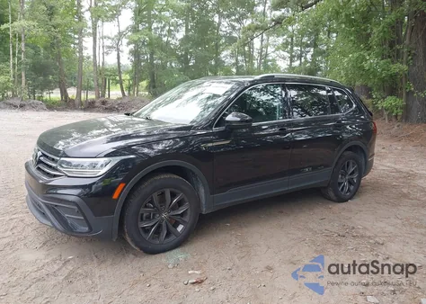 2022 Volkswagen Tiguan 2.0T Se z USA, uszkodzony, nr VIN 3VV2B7AX5NM039373